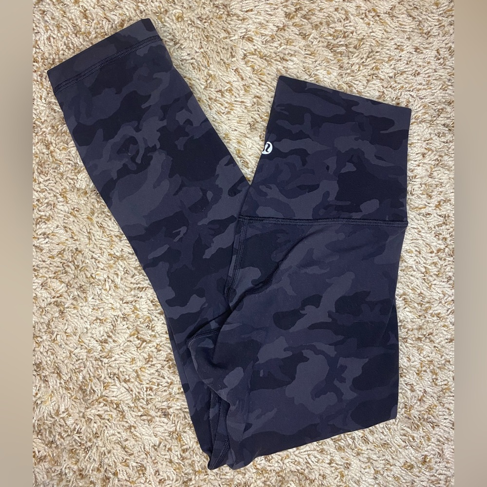 23’ align leggings size 4